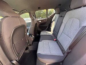 Volvo  XC40 Plus, B3 Mild-Hybrid, Benzin, Dark