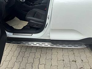 Volvo  XC40 Recharge Plus, T5 Plug-in Hybrid, Elektrisch/Benzin, Dark