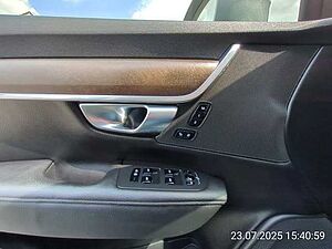 Volvo  V90 CROSS COUNTRY D4 AWD Geartronic (140KW/190PS) CROSS COUNTRY aut.