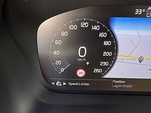 Volvo  XC40 Momentum Pro, T3 Automatikgetriebe