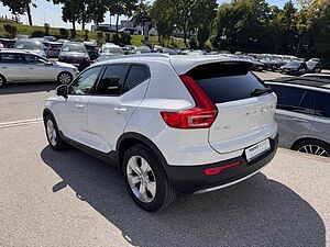 Volvo  XC40 Momentum Pro, T3 Automatikgetriebe