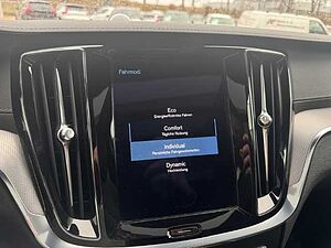 Volvo  S60 R-Design, B5 Mild-Hybrid Benzin
