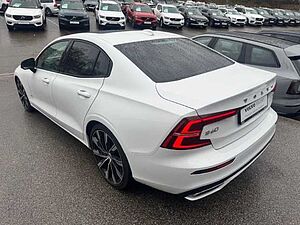 Volvo  S60 R-Design, B5 Mild-Hybrid Benzin