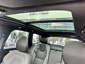 Volvo  XC60 Black Edition Ultra, B5 AWD Mild-Hybrid, Benzin