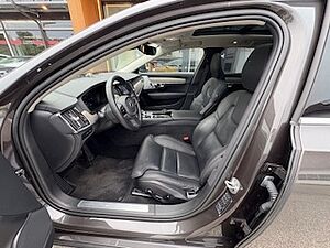 Volvo  V90 Recharge Ultimate, T8 AWD Plug-in Hybrid, Elektrisch/Benzin, Bright