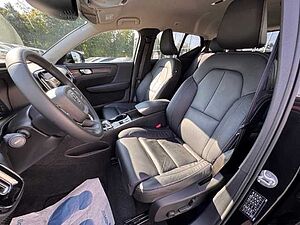 Volvo  XC40 Recharge Plus, T5 Plug-in Hybrid, Elektrisch/Benzin, Dark