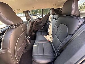 Volvo  XC40 Recharge Plus, T5 Plug-in Hybrid, Elektrisch/Benzin, Dark