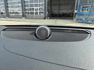 Volvo  V60 Ultimate, B4 Mild-Hybrid, Diesel, Dark