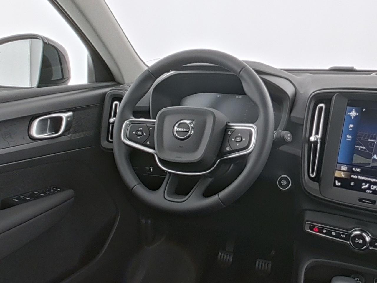 Volvo  XC 40