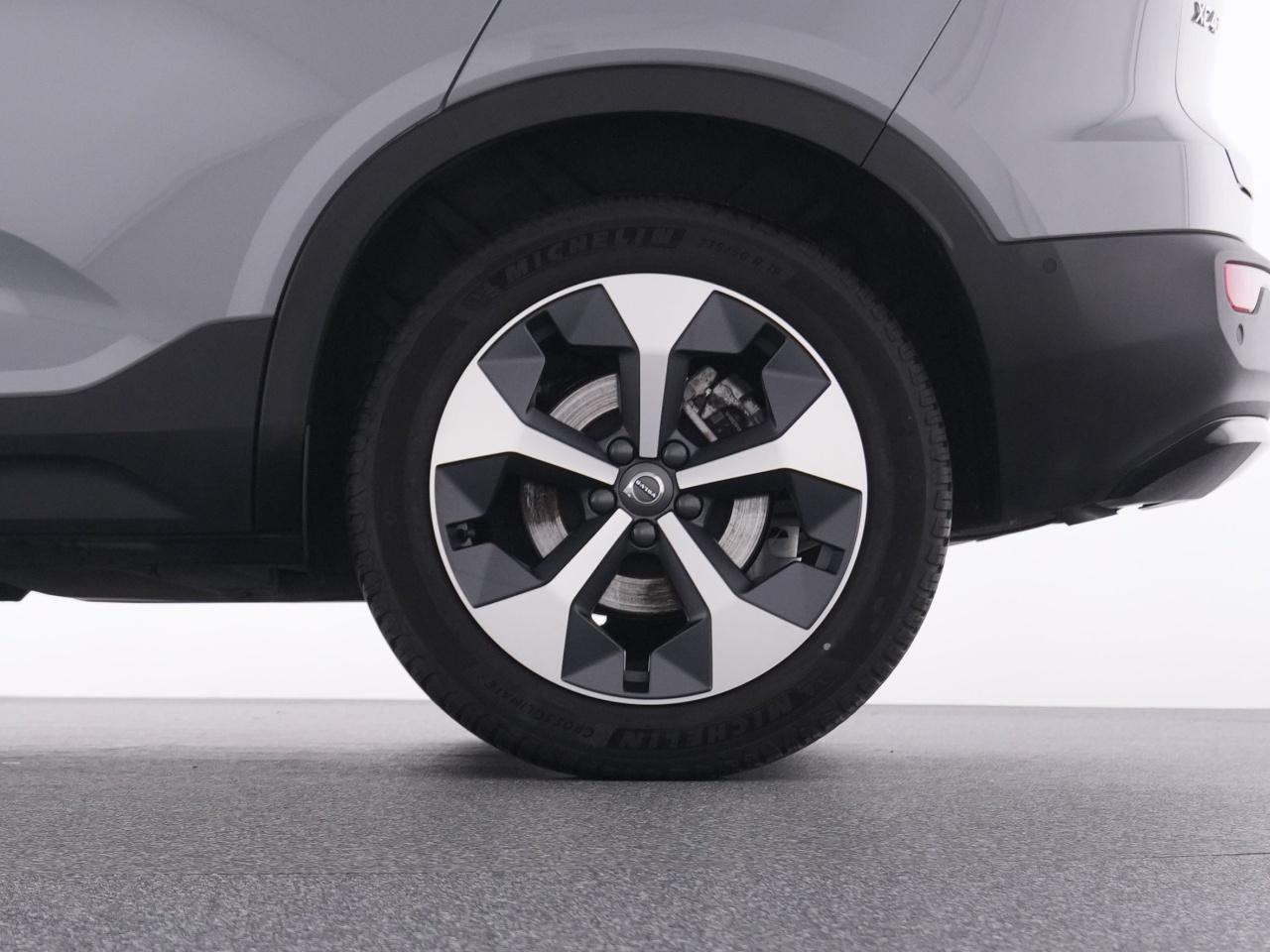 Volvo  XC 40