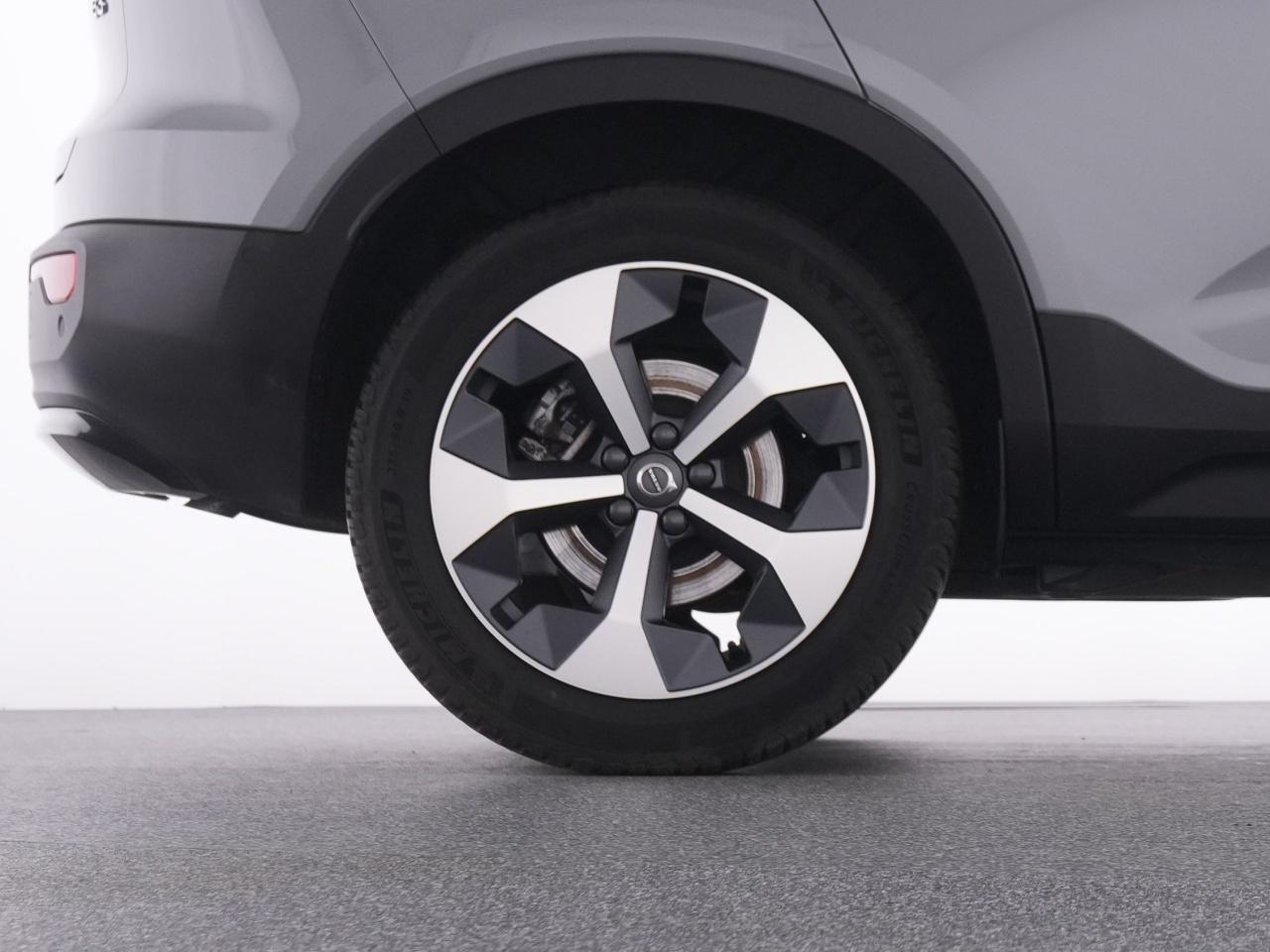 Volvo  XC 40