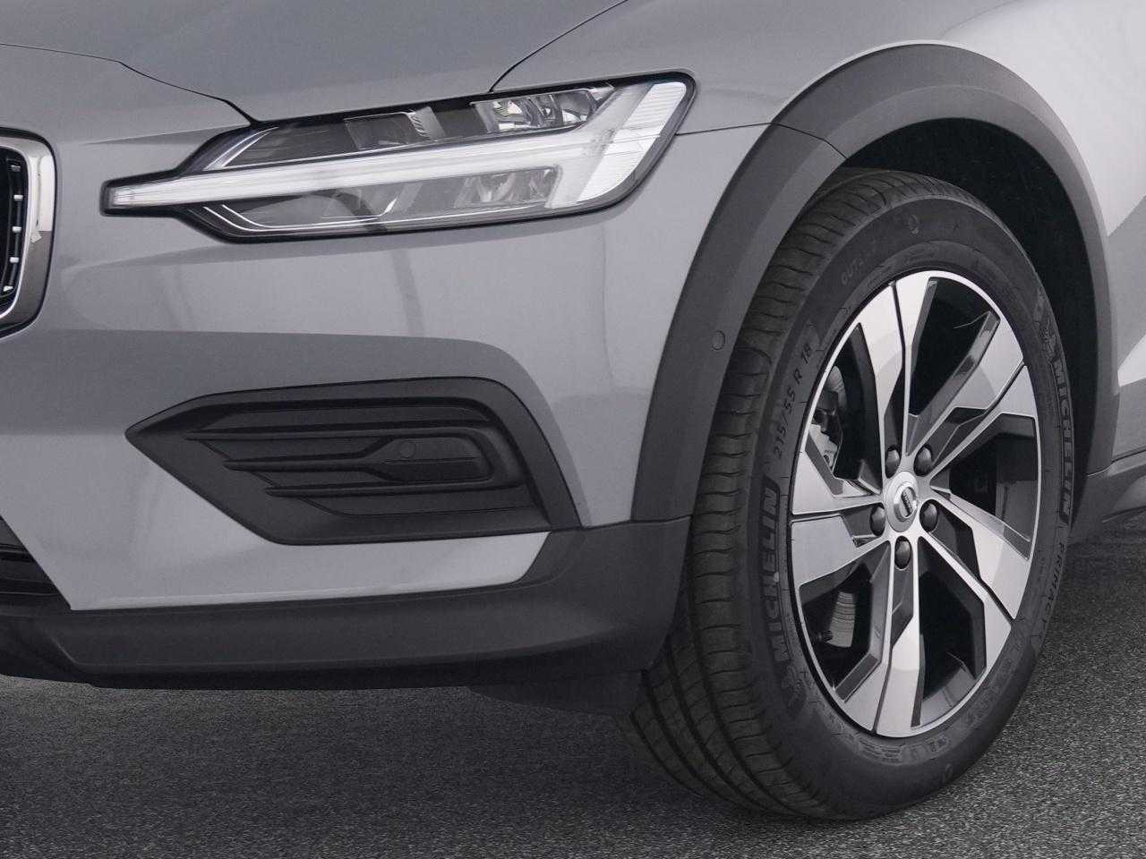 Volvo  CC