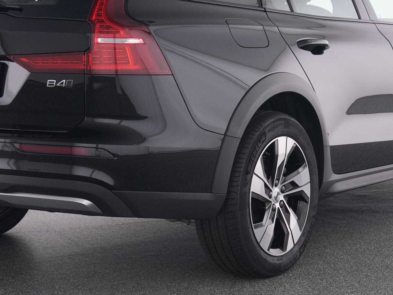 Volvo  CC