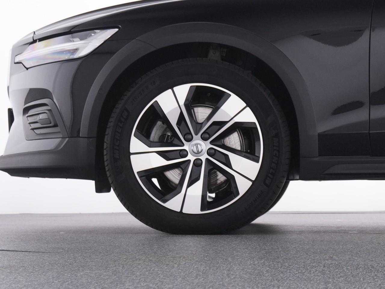 Volvo  CC