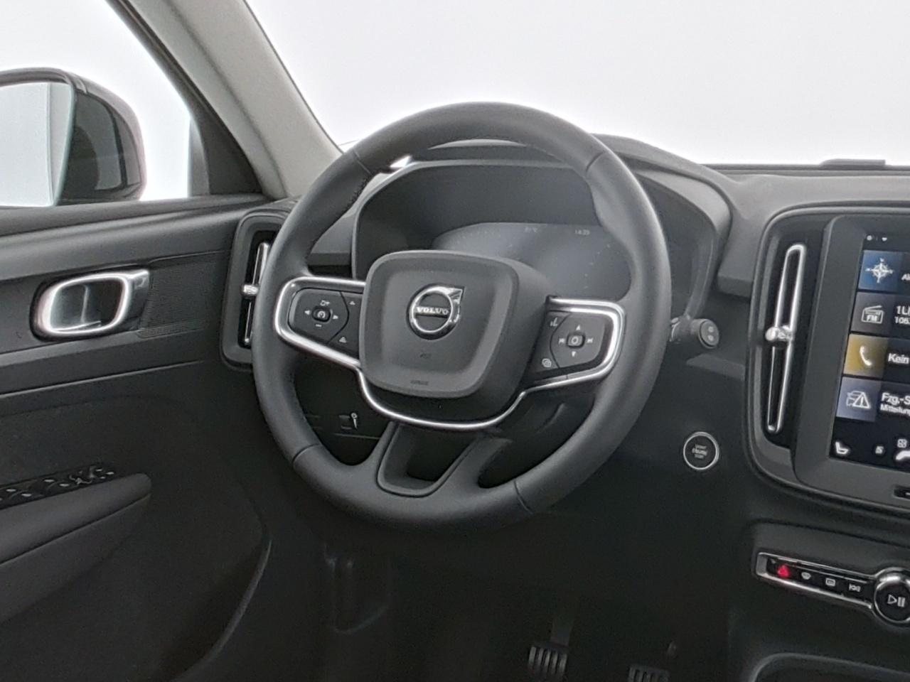 Volvo  XC 40