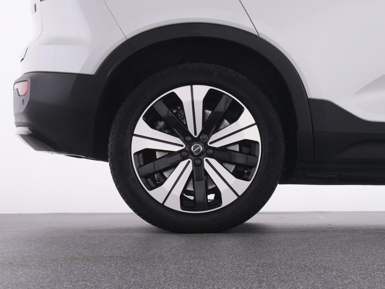 Volvo  XC 40