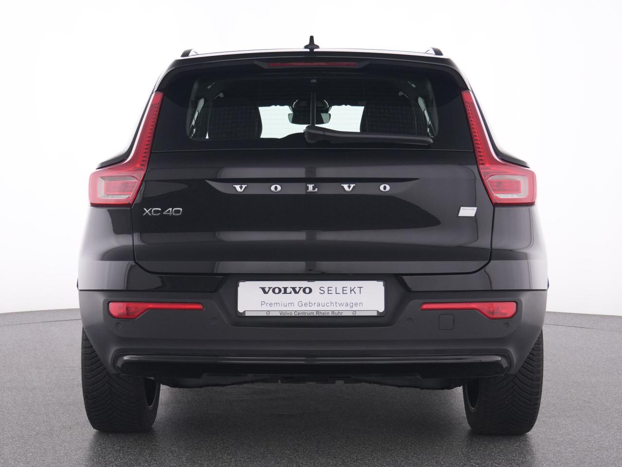 Volvo  XC 40