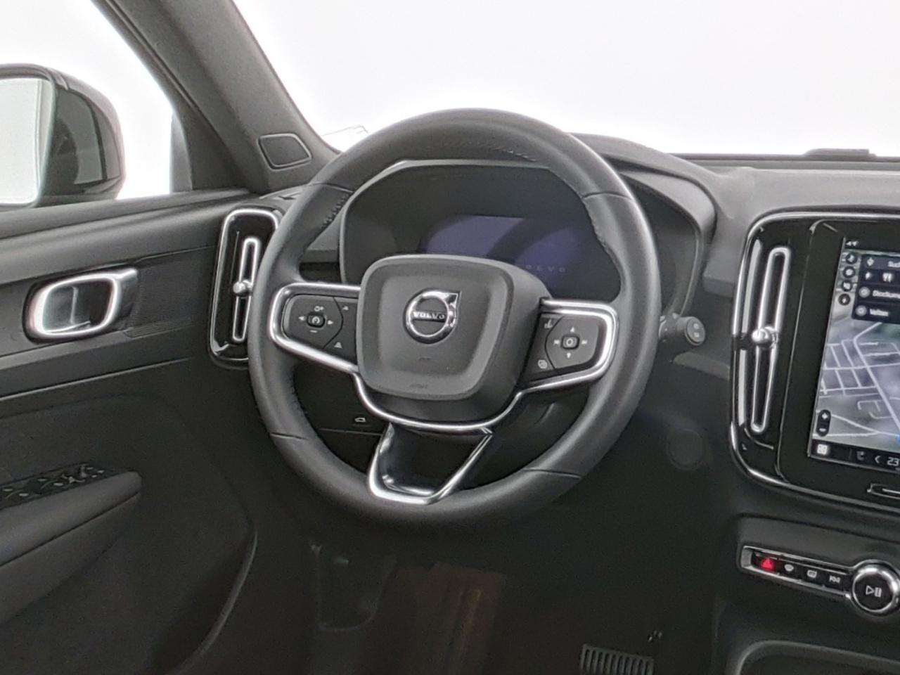 Volvo  XC 40