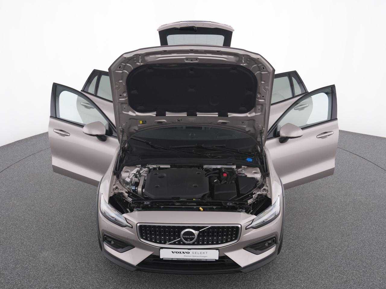 Volvo  CC