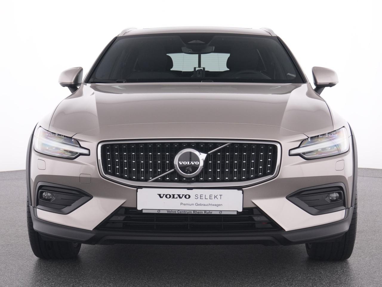 Volvo  CC