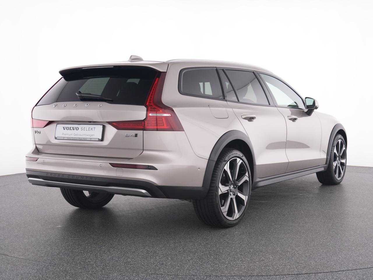 Volvo  CC