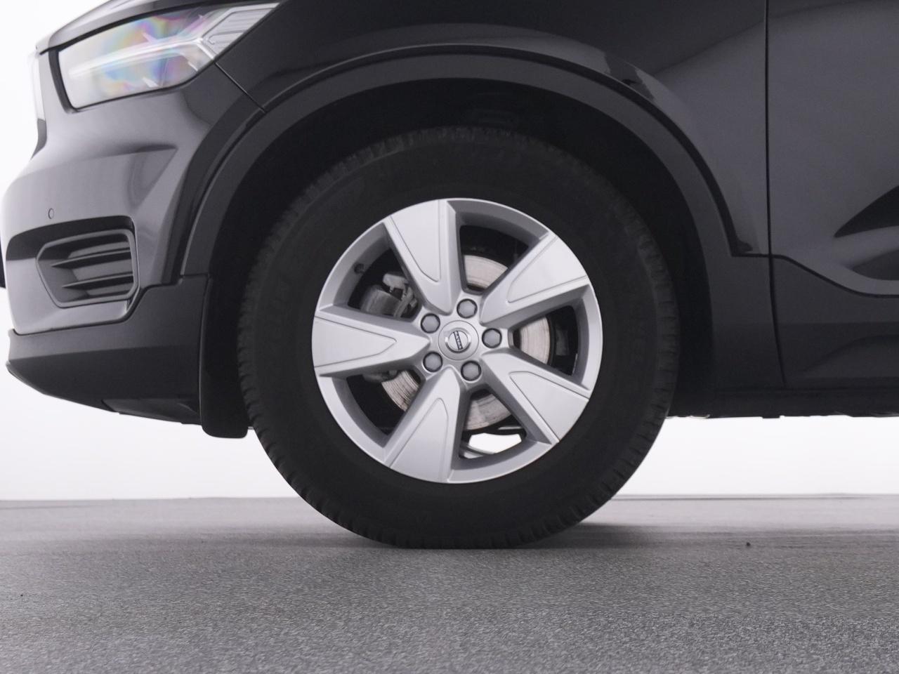 Volvo  XC 40