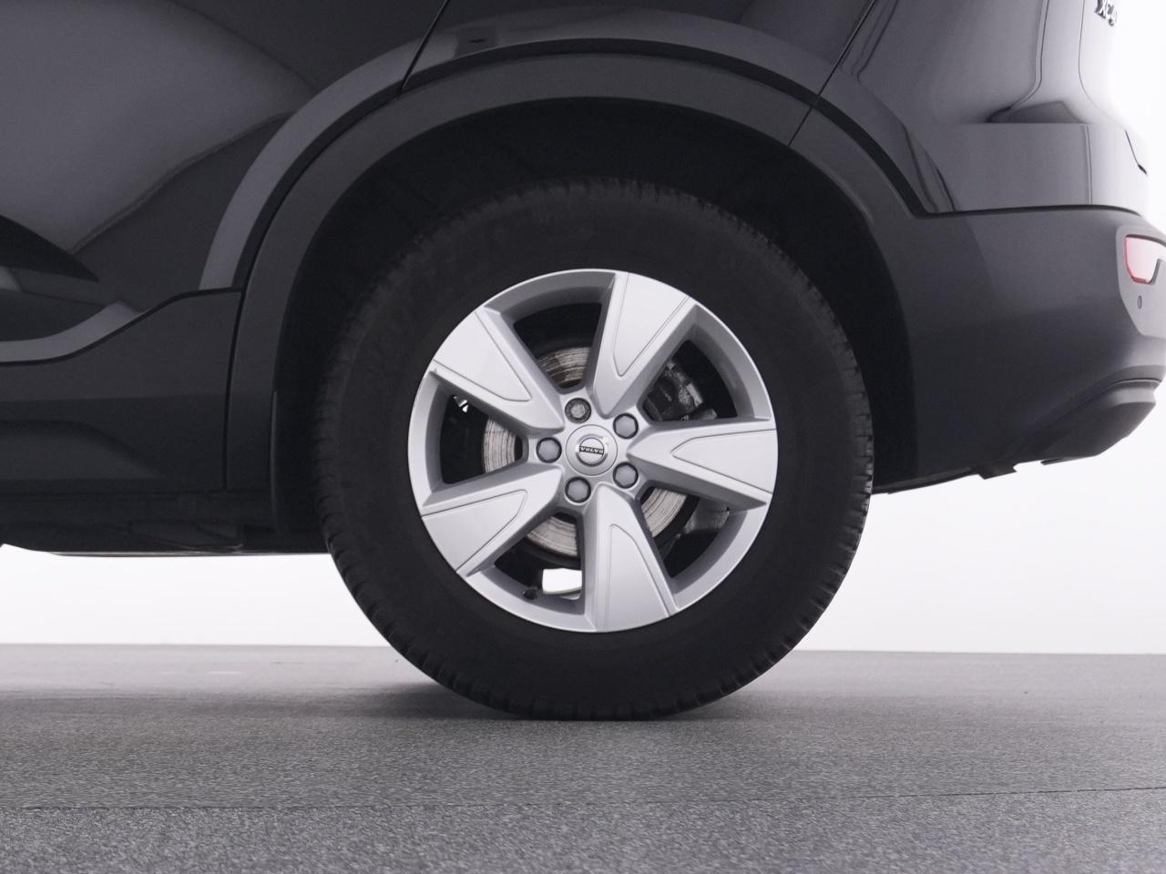 Volvo  XC 40