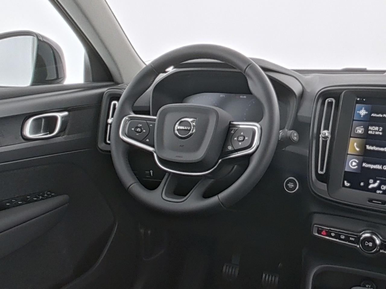 Volvo  XC 40