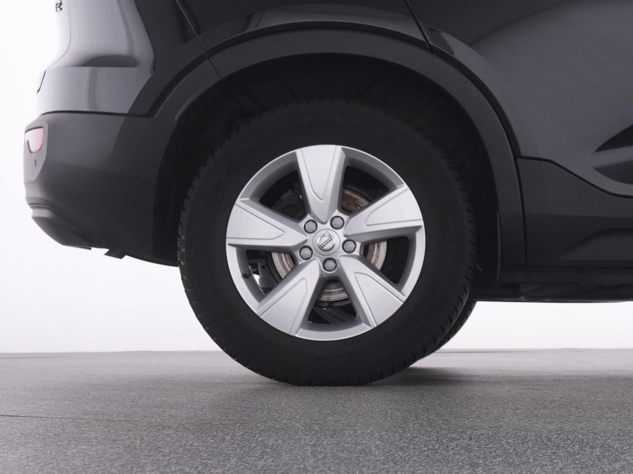 Volvo  XC 40