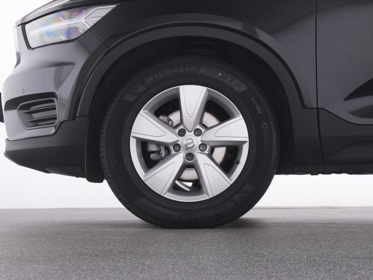 Volvo  XC 40