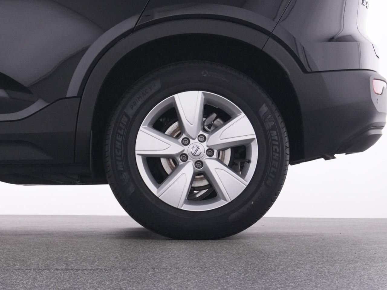 Volvo  XC 40