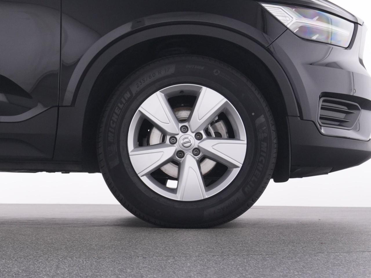 Volvo  XC 40