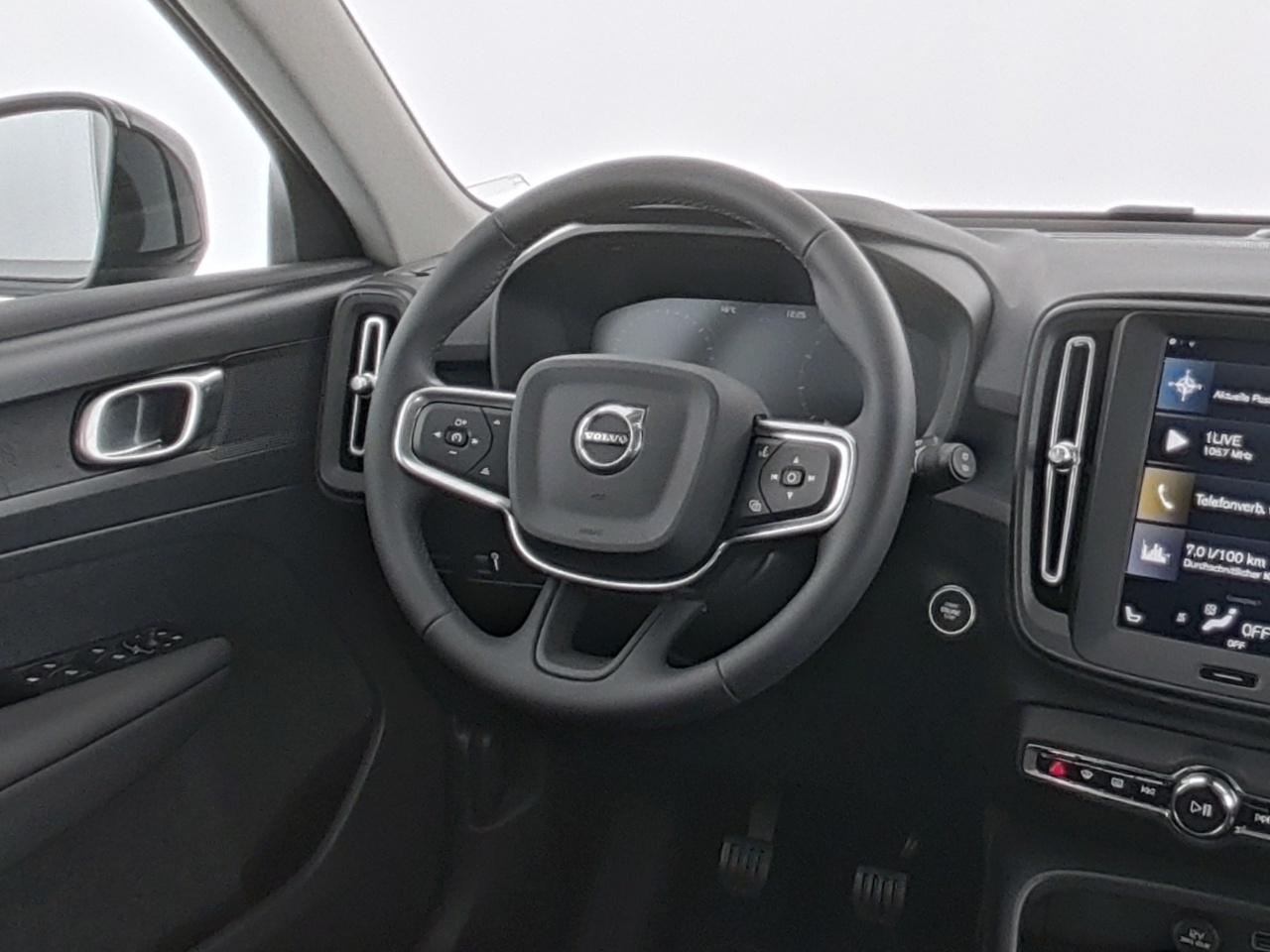 Volvo  XC 40
