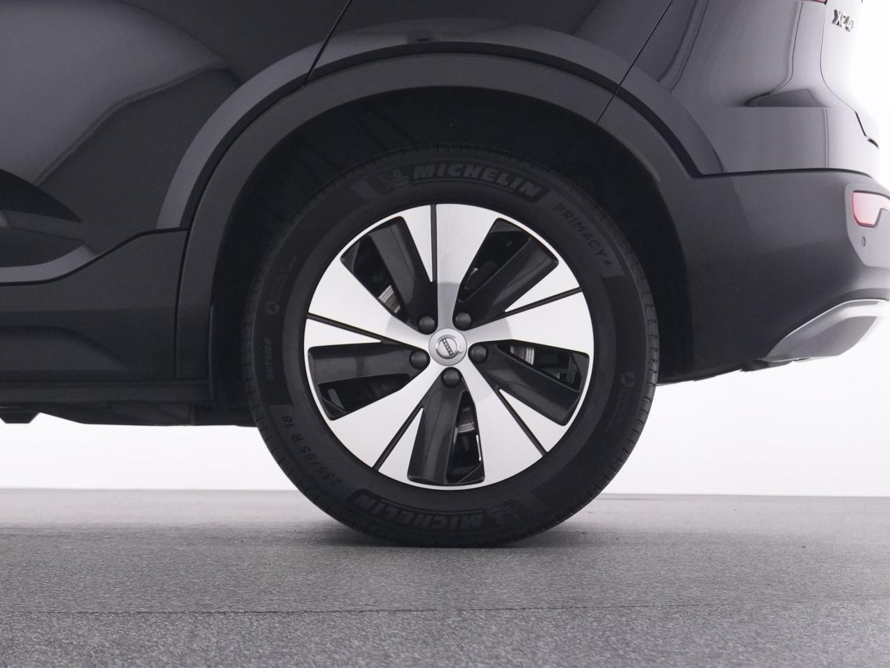 Volvo  XC 40