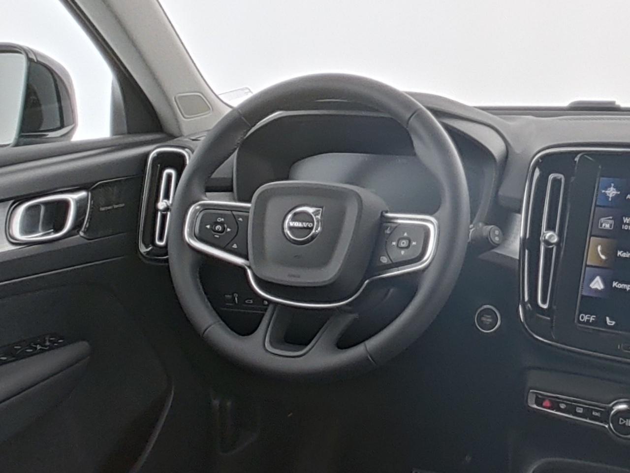 Volvo  XC 40