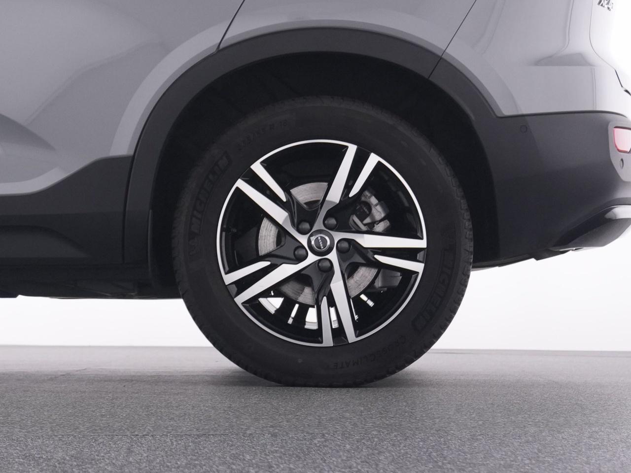 Volvo  XC 40
