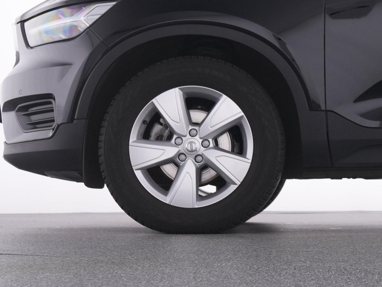 Volvo  XC 40