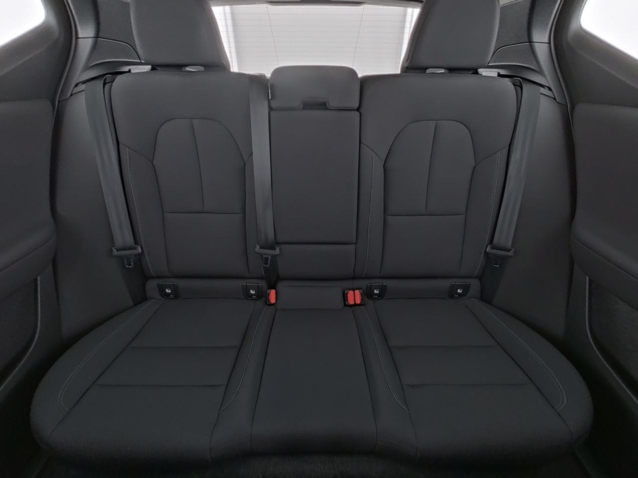 Volvo  XC 40