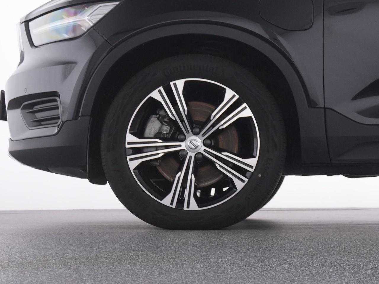 Volvo  XC 40