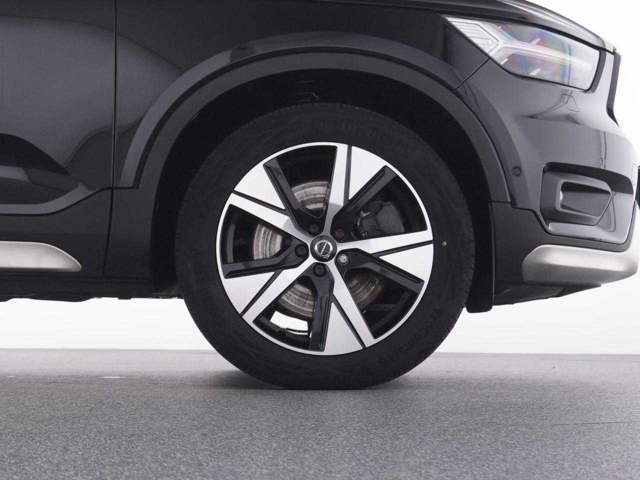 Volvo  XC 40