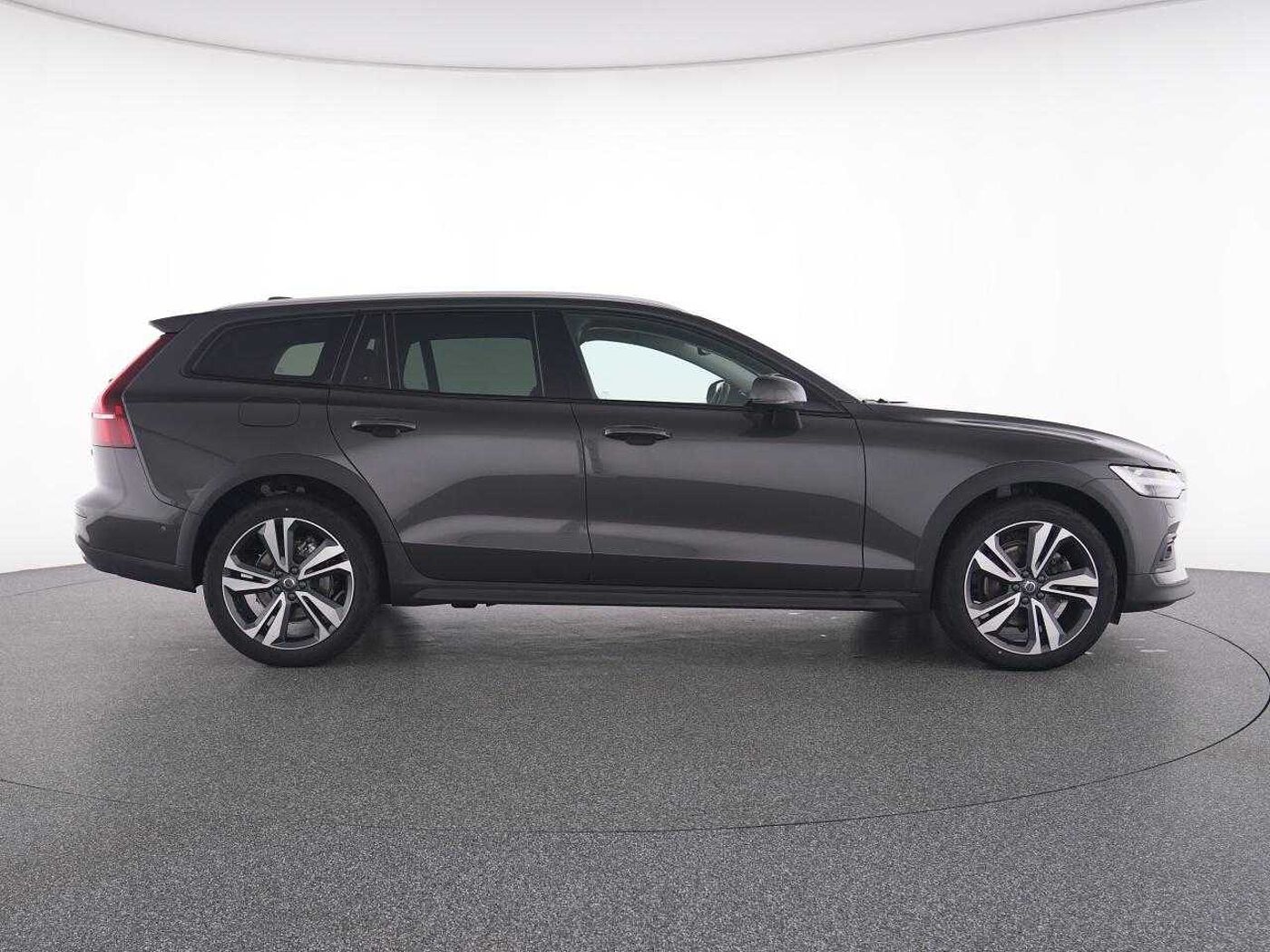 Volvo  CC