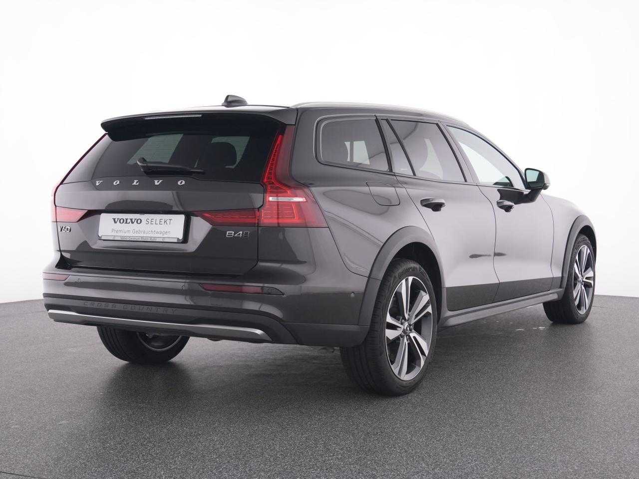 Volvo  CC