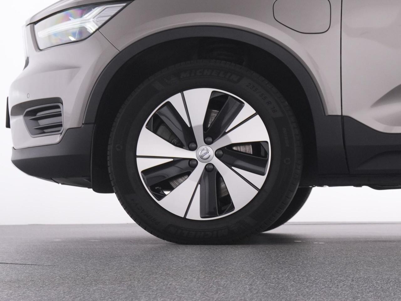 Volvo  XC 40