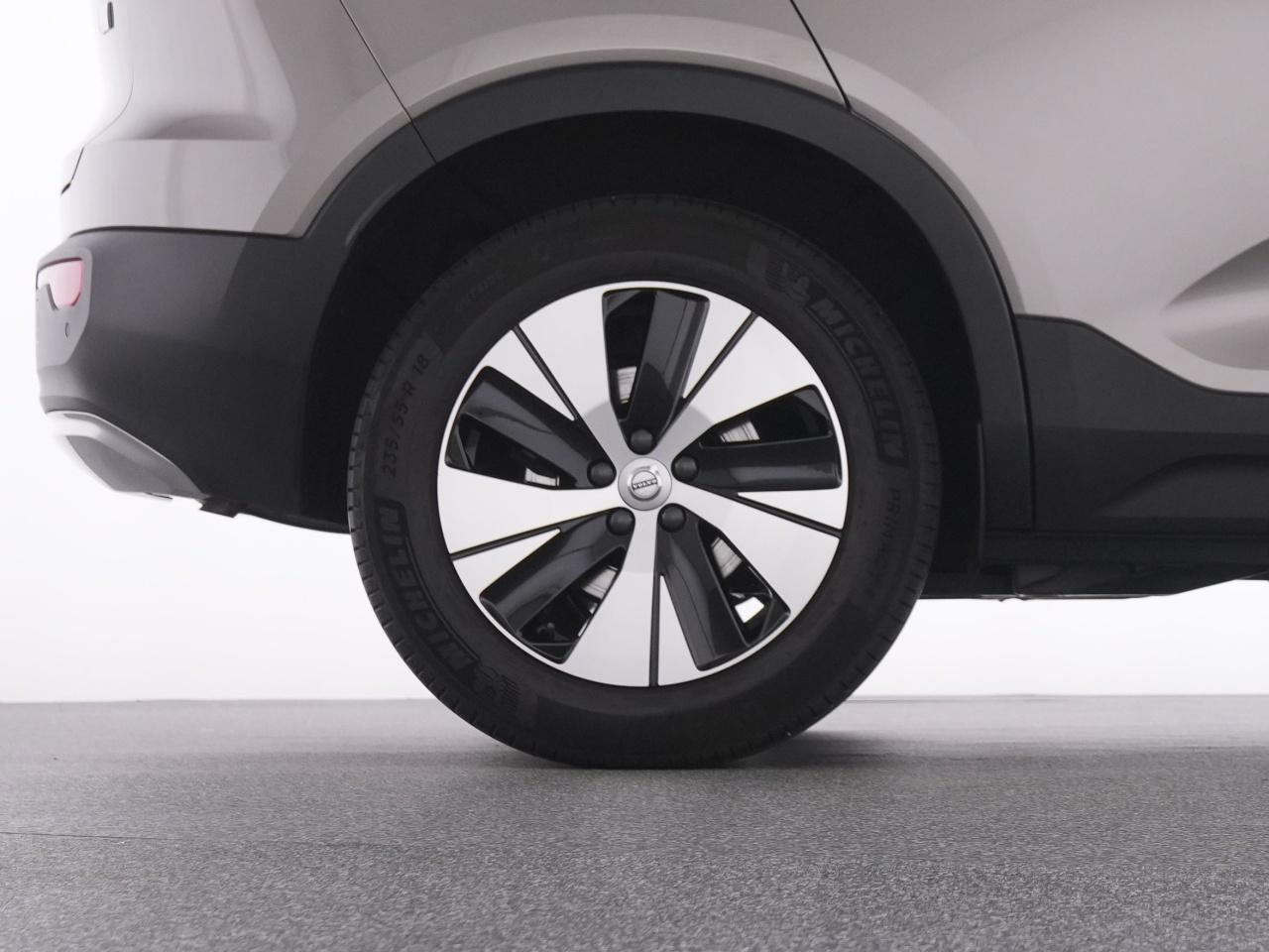 Volvo  XC 40