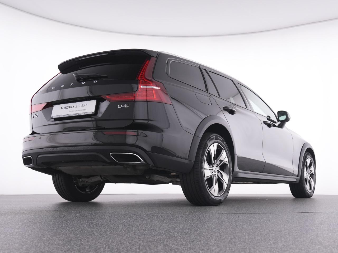 Volvo  CC