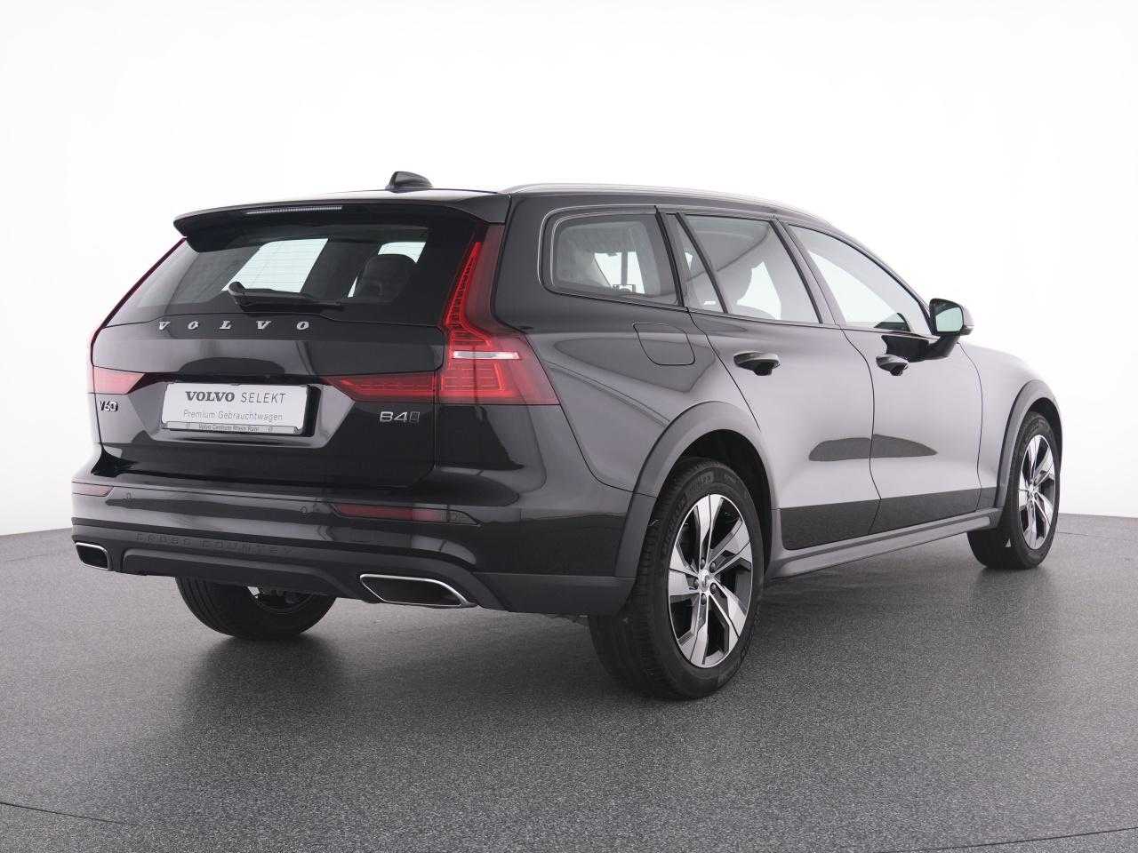 Volvo  V60