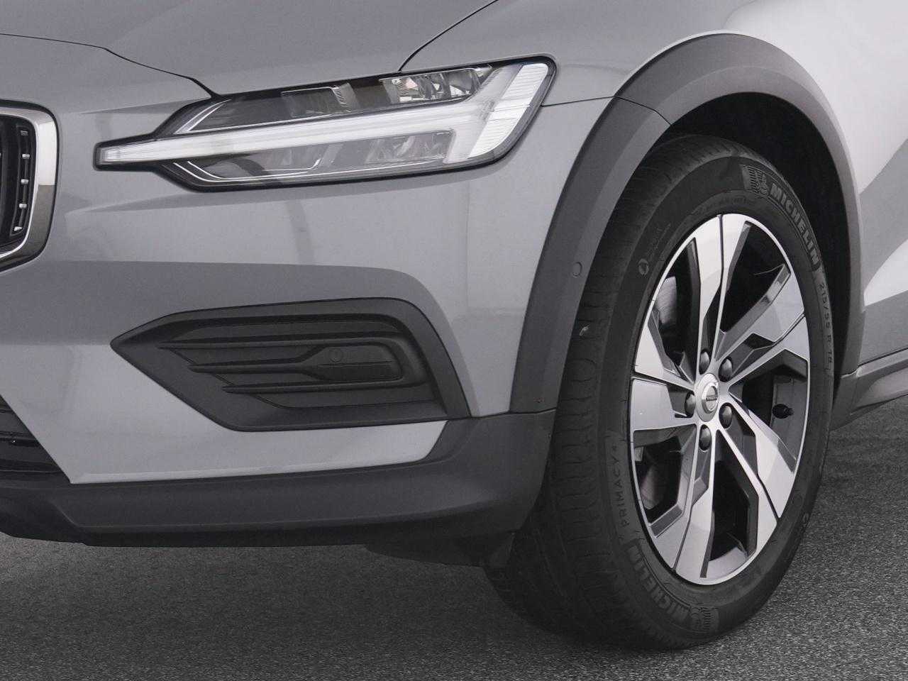 Volvo  CC