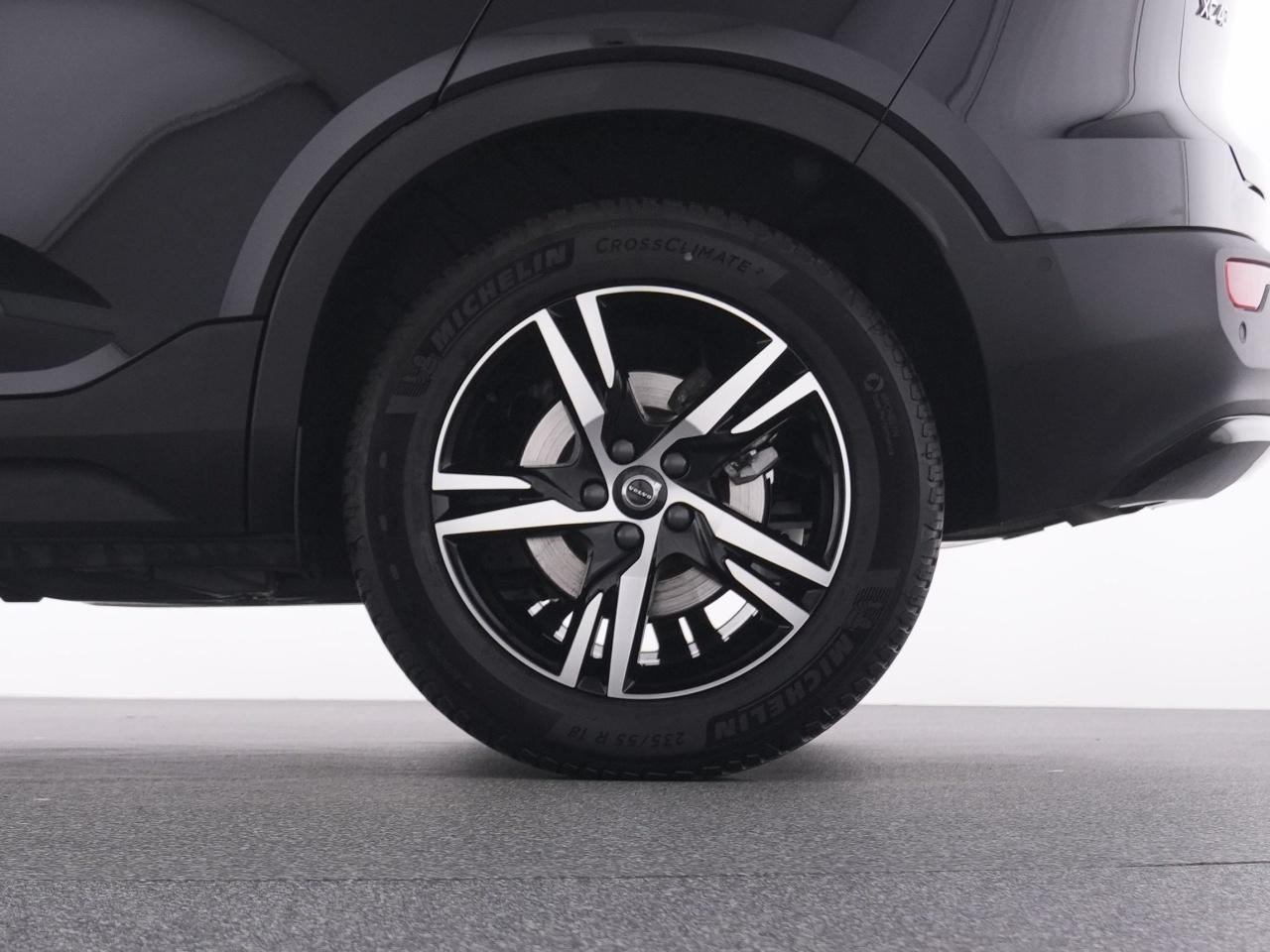 Volvo  XC 40