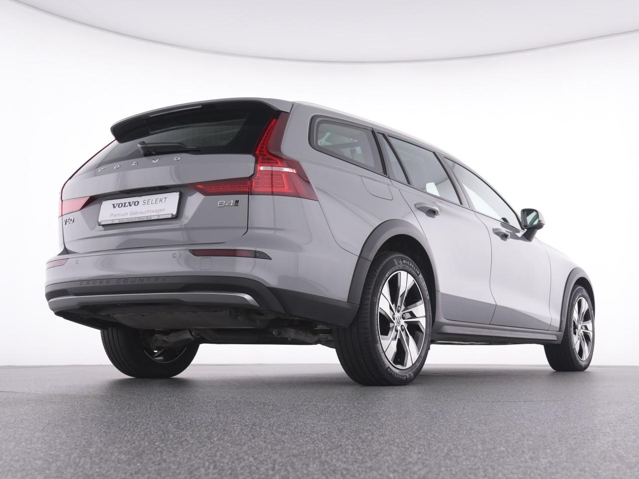 Volvo  V60 CC