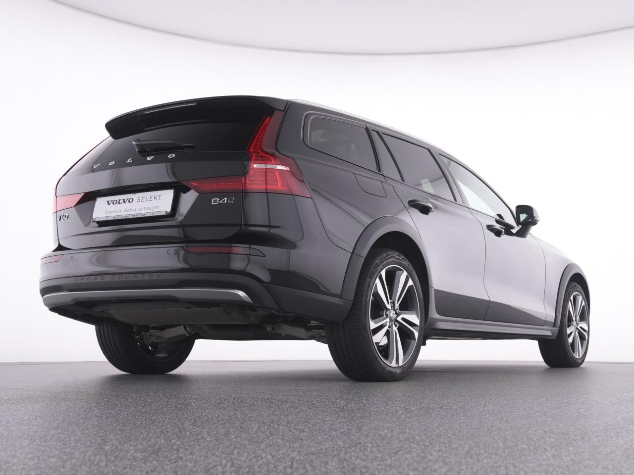 Volvo  CC
